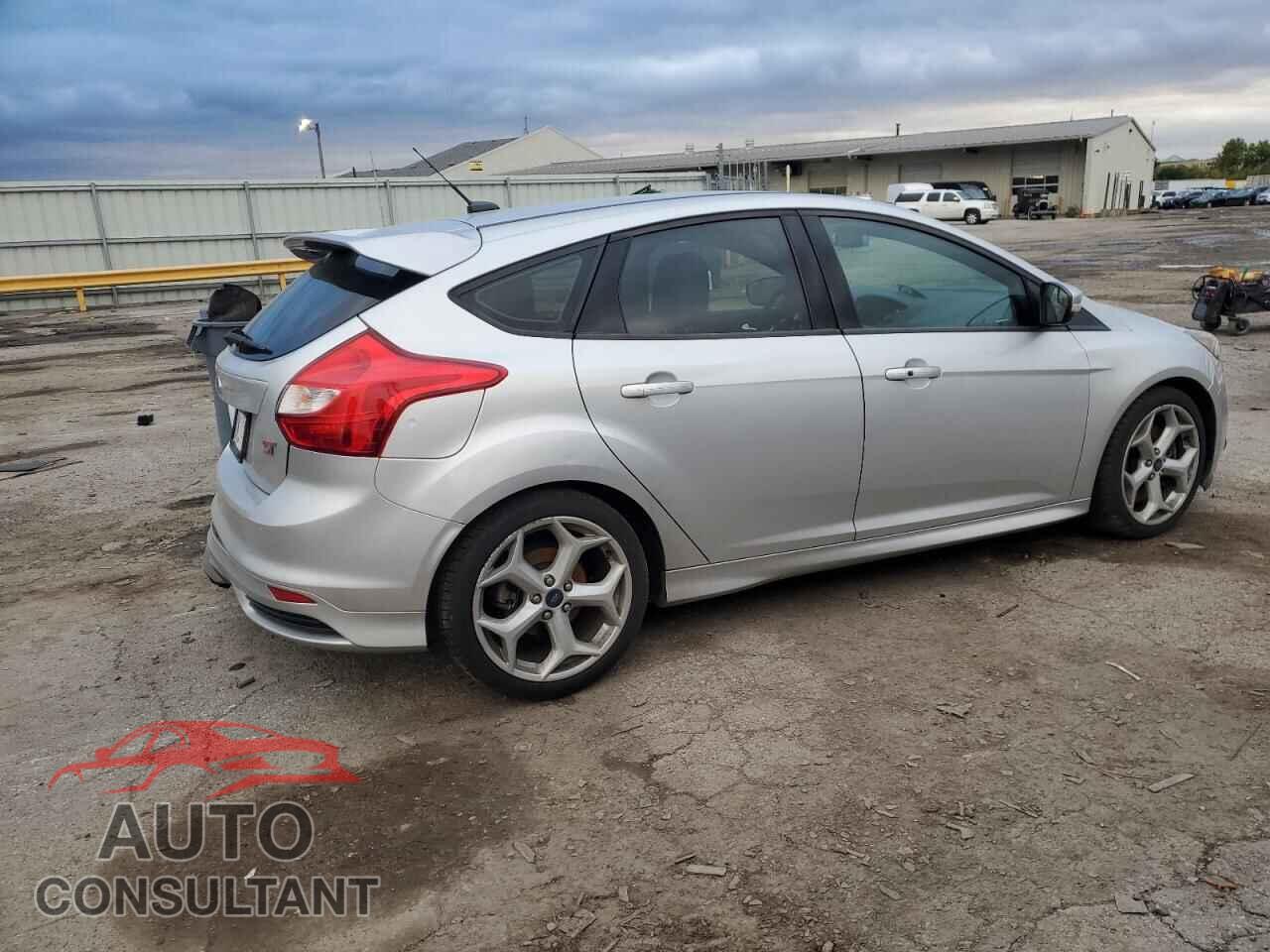 FORD FOCUS 2014 - 1FADP3L99EL437581