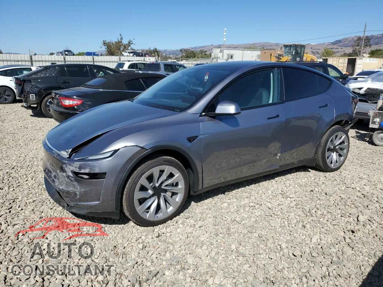 TESLA MODEL Y 2026 - 7SAYGDEE2TF324635