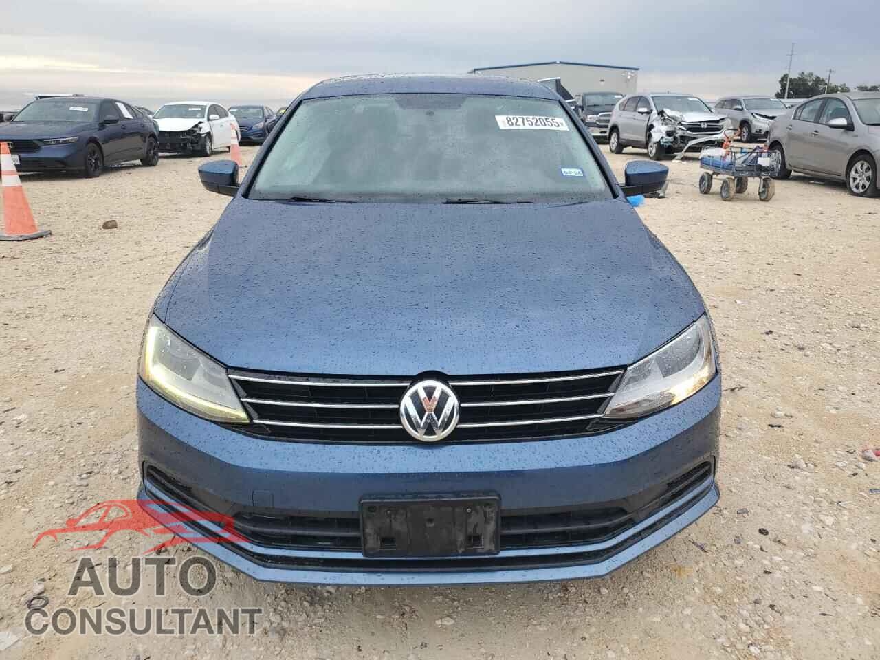 VOLKSWAGEN JETTA 2017 - 3VW2B7AJXHM246434