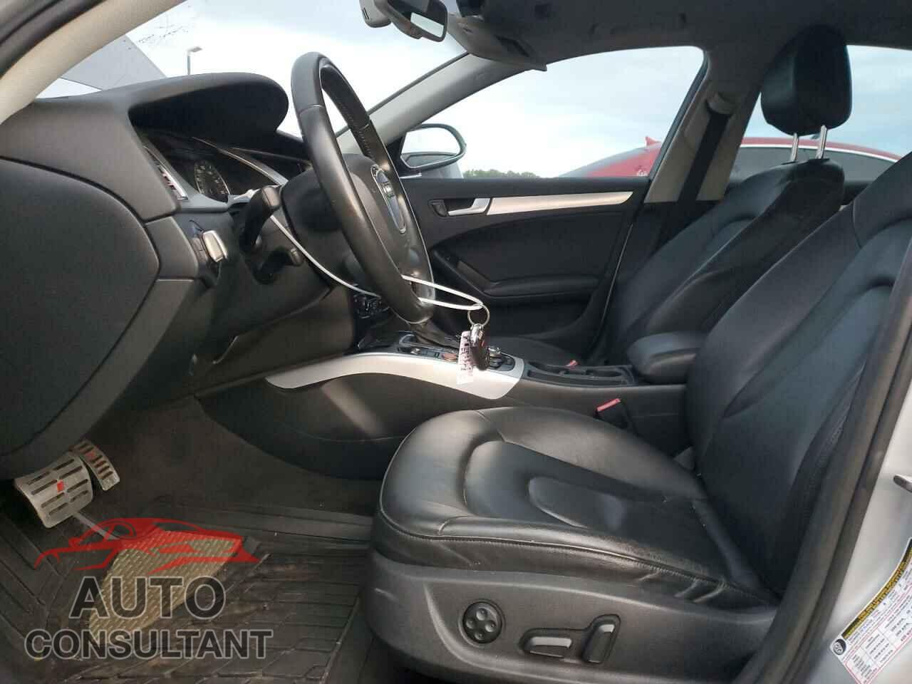 AUDI A4 2012 - WAUFFAFL2CA119132