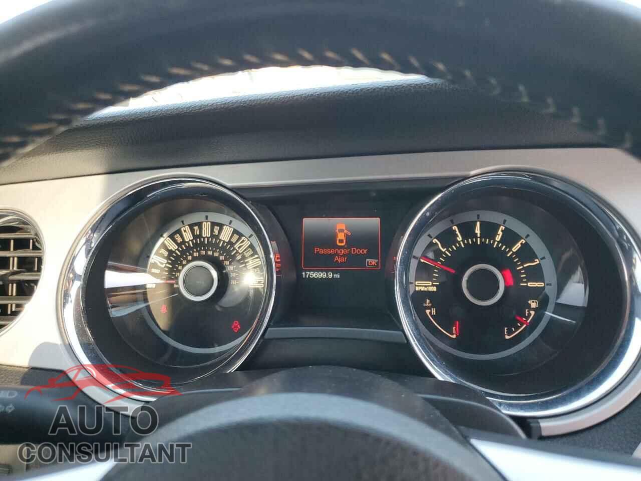 FORD MUSTANG 2013 - 1ZVBP8CF0D5200627
