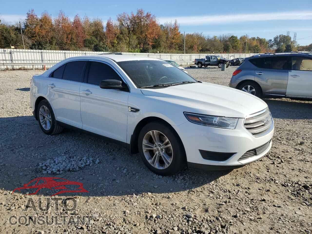 FORD TAURUS 2018 - 1FAHP2D87JG138501