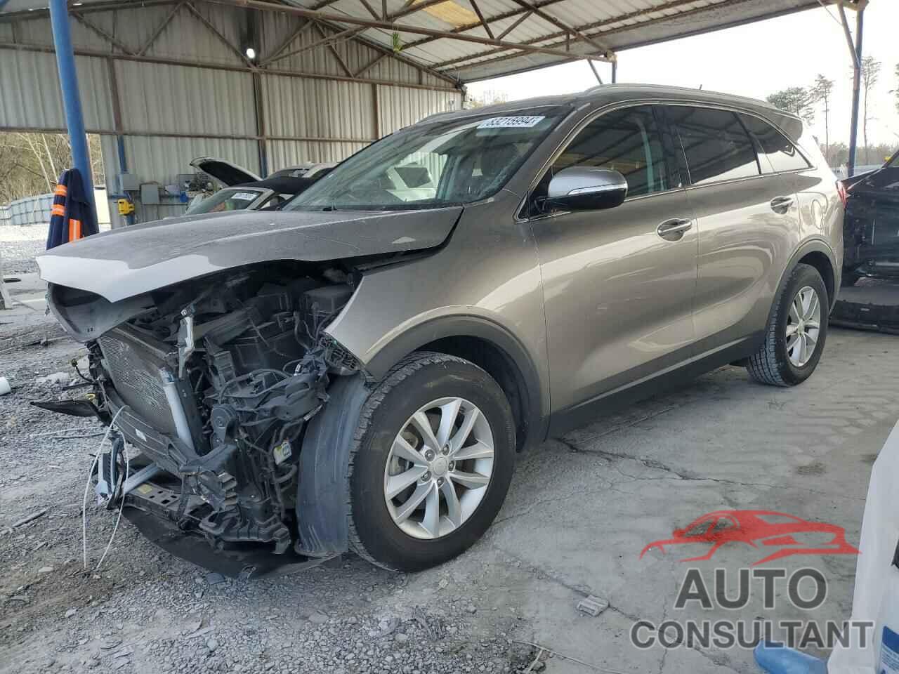 KIA SORENTO 2018 - 5XYPG4A56JG355181