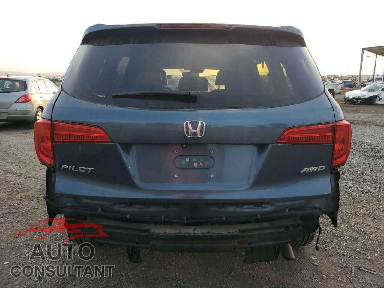 HONDA PILOT 2017 - 5FNYF6H66HB032137