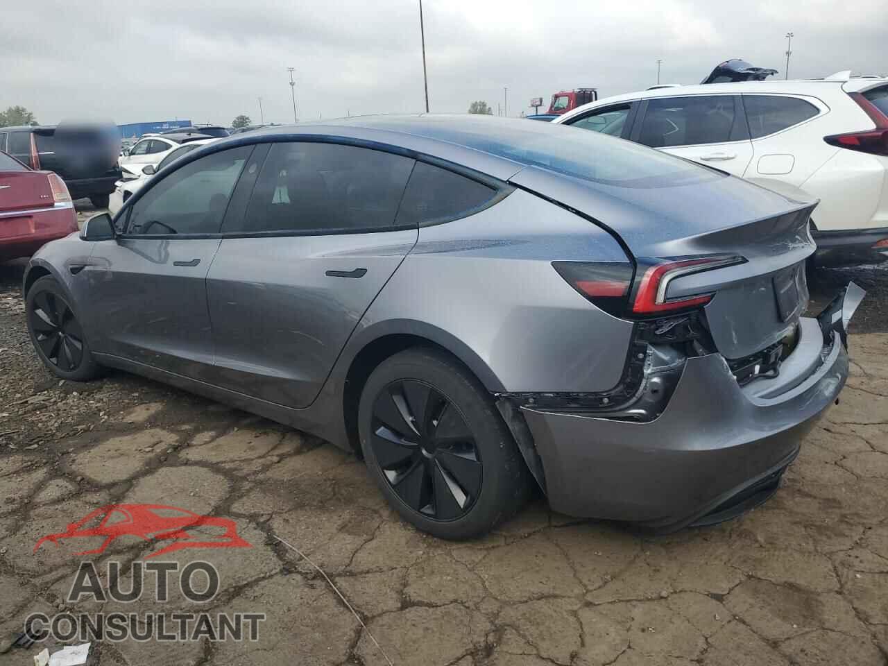 TESLA MODEL 3 2025 - 5YJ3E1EB3SF972758