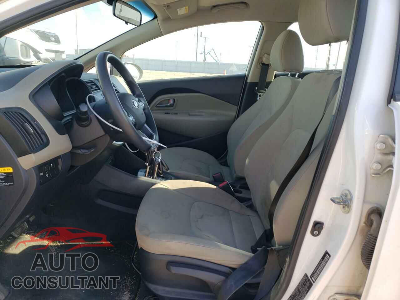 KIA RIO 2014 - KNADM4A36E6324934
