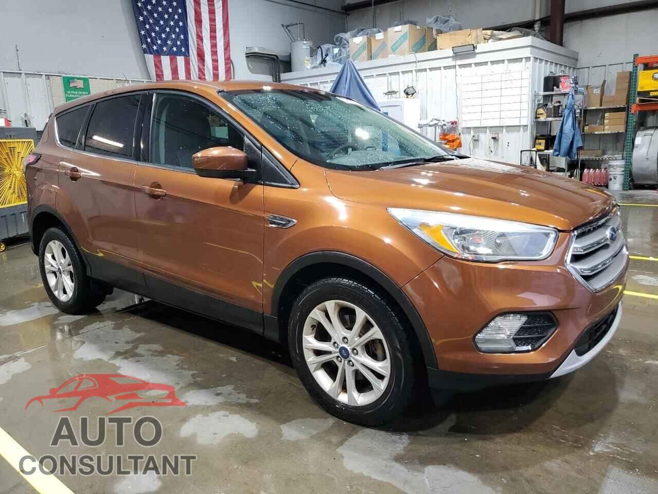 FORD ESCAPE 2017 - 1FMCU0GD9HUD08343