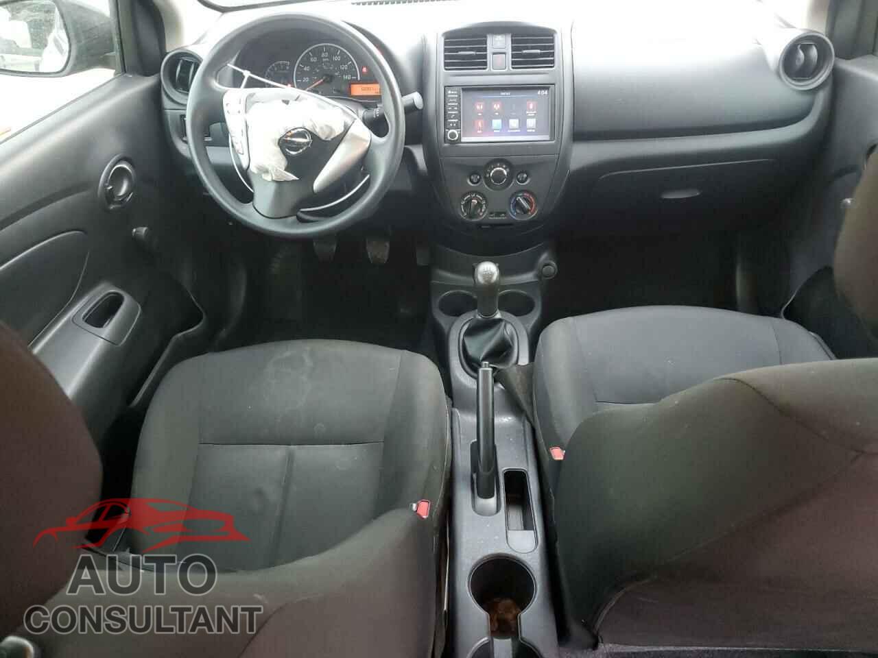 NISSAN VERSA 2019 - 3N1CN7AP3KL812677