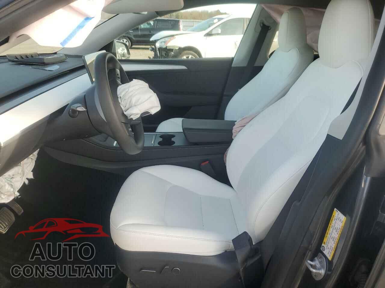 TESLA MODEL Y 2023 - 7SAYGAEE8PF902046