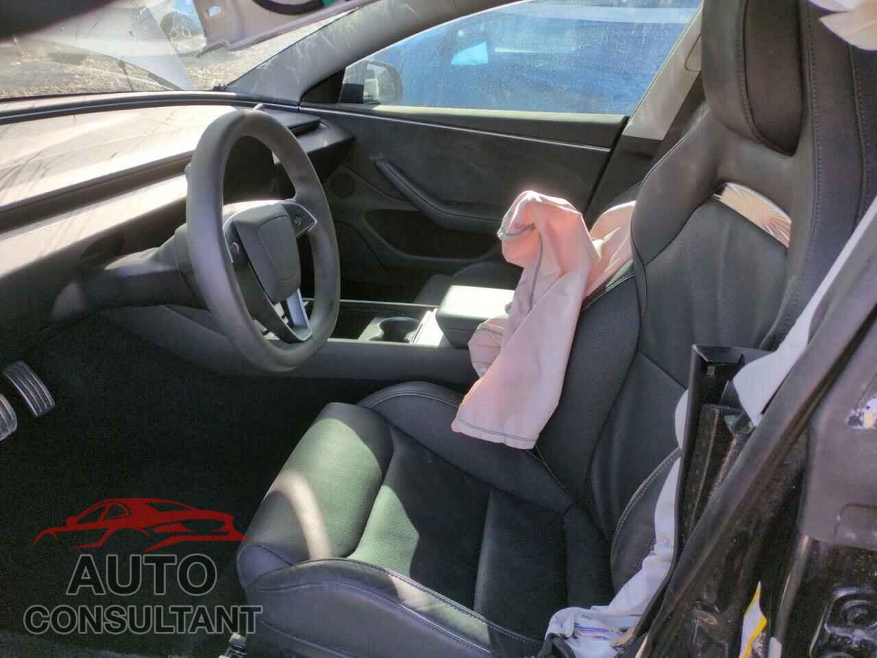 TESLA MODEL 3 2024 - 5YJ3E1ET4RF820894