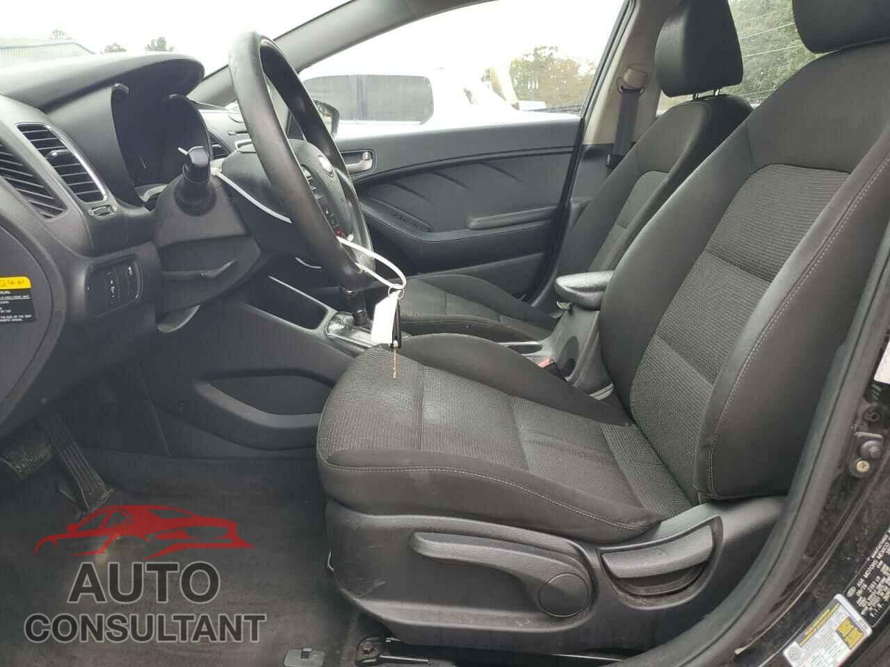 KIA FORTE 2017 - 3KPFK4A77HE058682
