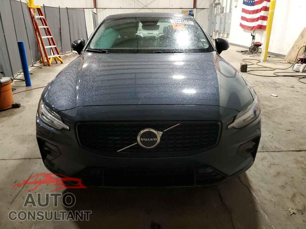 VOLVO S60 CORE 2024 - 7JRL12TK1RG294484