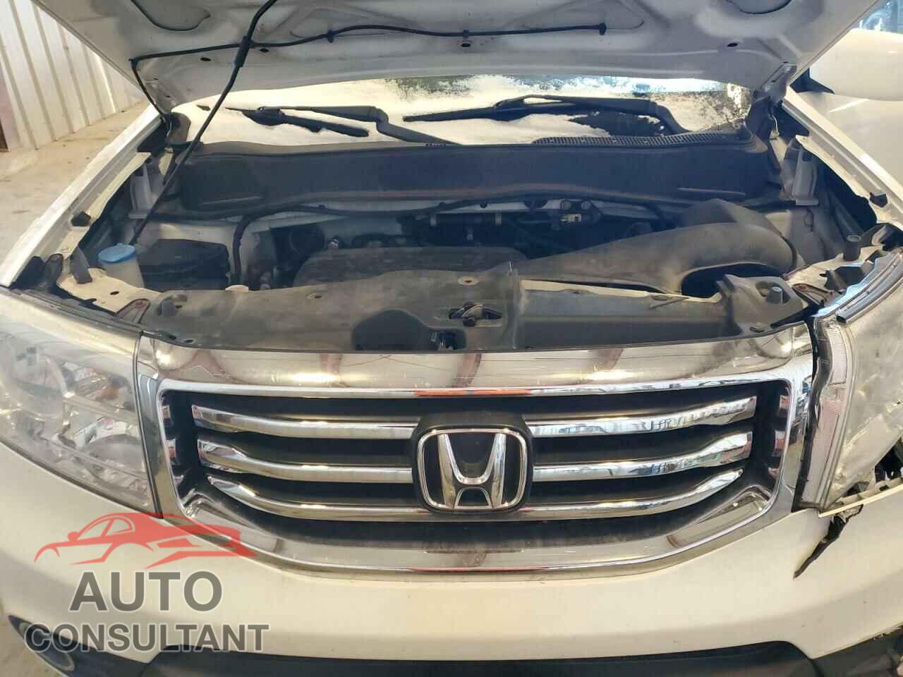 HONDA PILOT 2015 - 5FNYF4H91FB031246