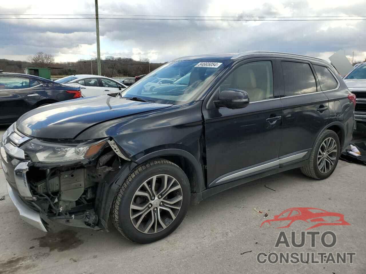 MITSUBISHI OUTLANDER 2018 - JA4AD3A35JZ071429