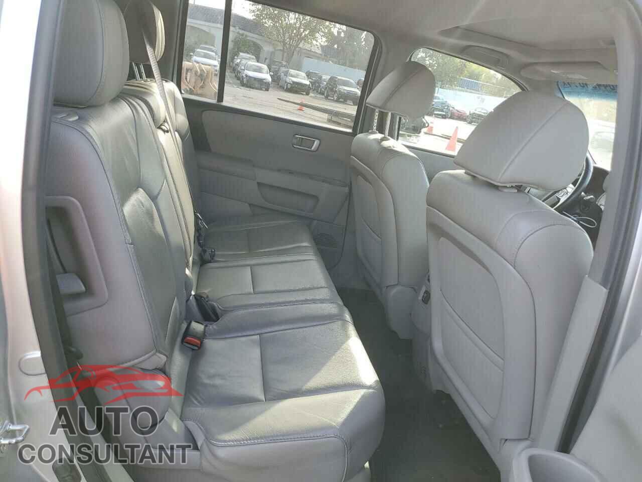 HONDA PILOT 2012 - 5FNYF3H54CB010667