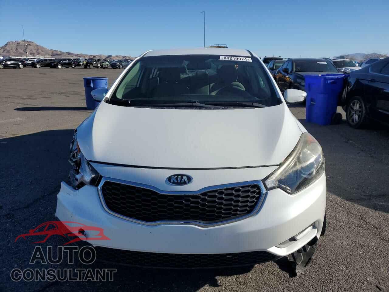 KIA FORTE 2016 - KNAFX4A85G5555232