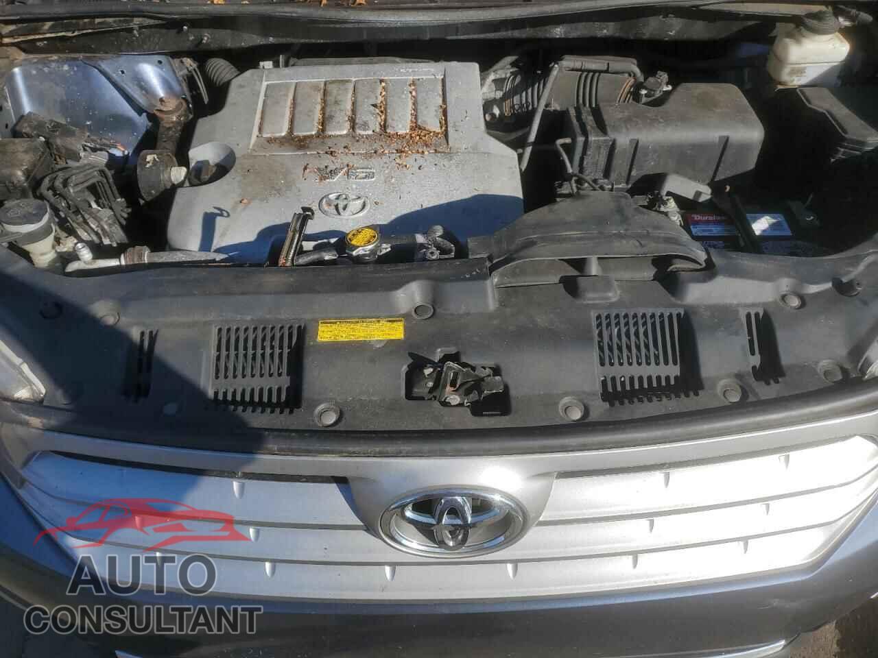 TOYOTA HIGHLANDER 2013 - 5TDBK3EH4DS248564