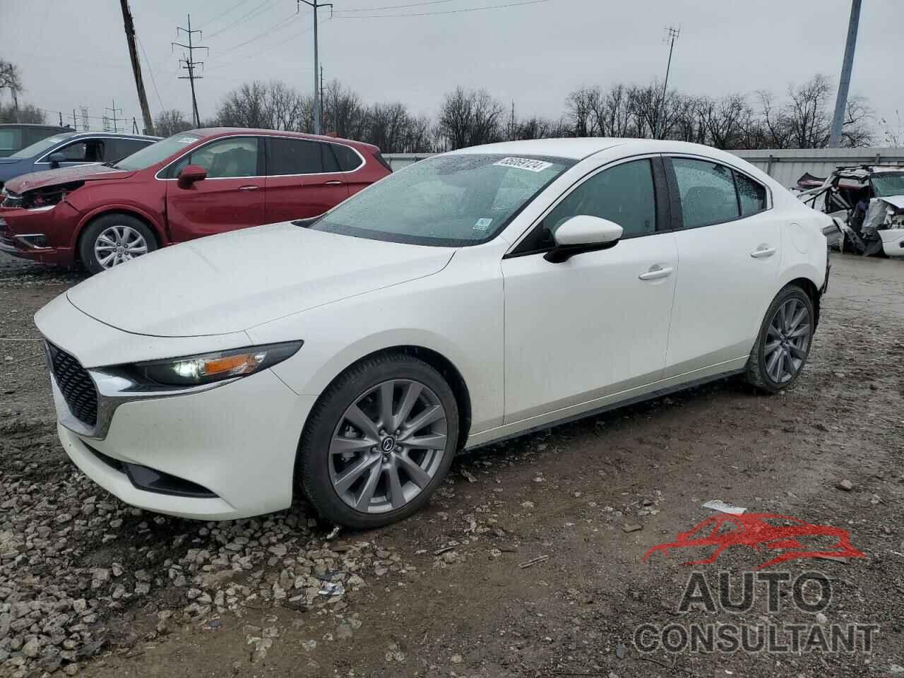 MAZDA 3 2019 - JM1BPBAM8K1118330