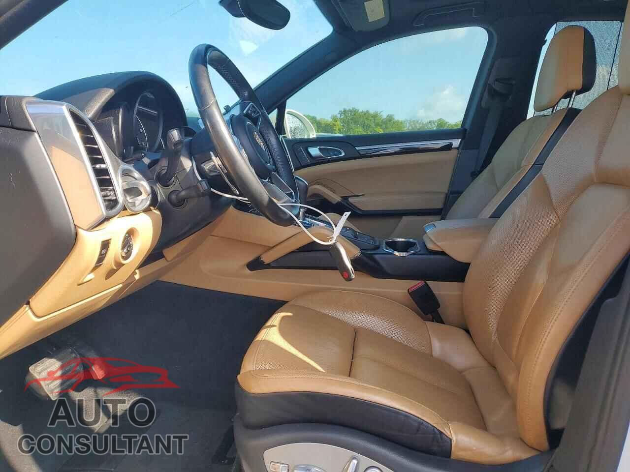 PORSCHE CAYENNE 2015 - WP1AF2A28FLA37480