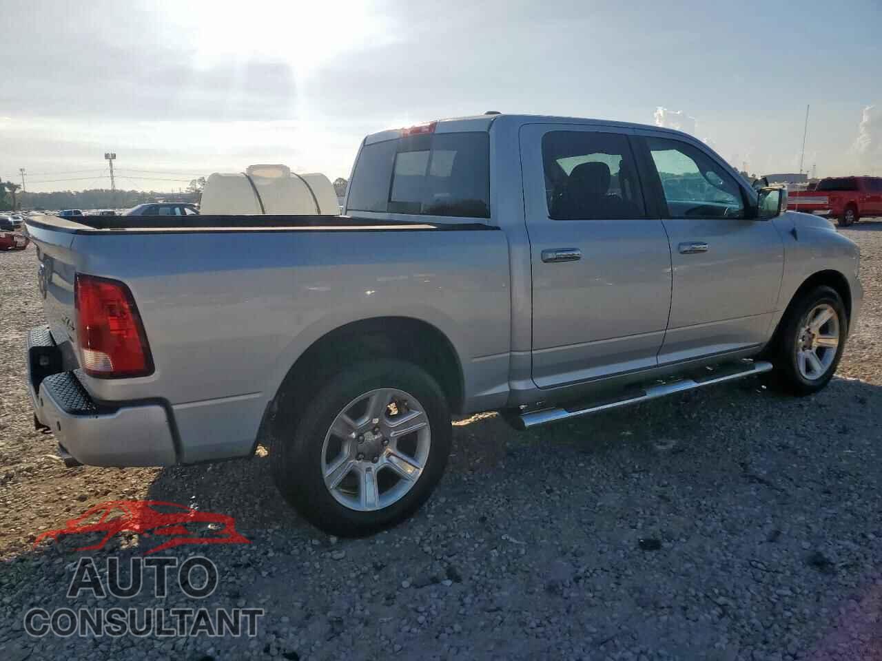 DODGE RAM 1500 2012 - 1C6RD7PT1CS325566