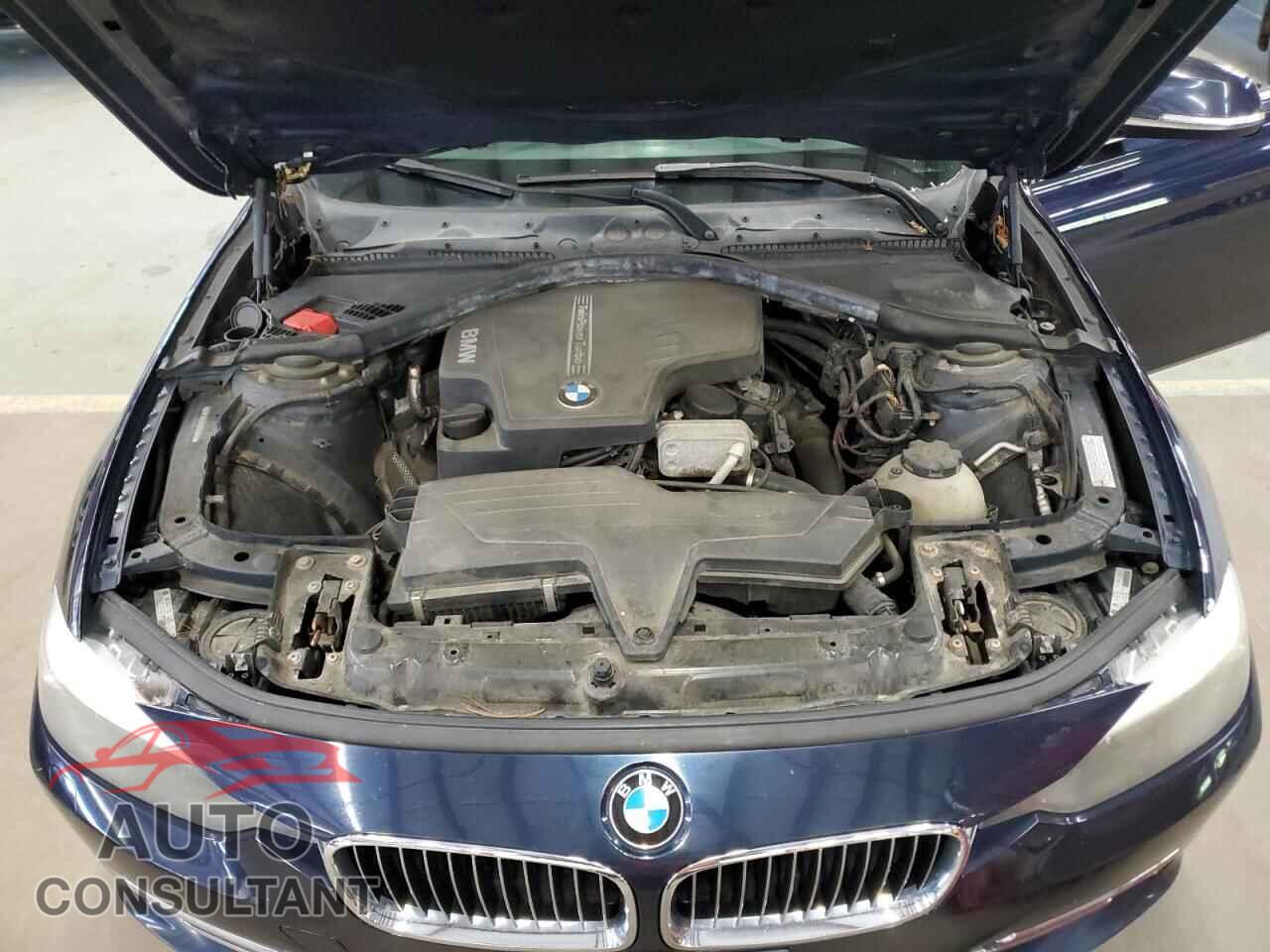 BMW 3 SERIES 2013 - WBA3B3C51DF530042
