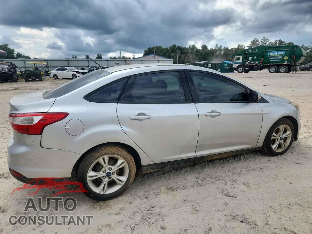 FORD FOCUS 2014 - 1FADP3F23EL404378