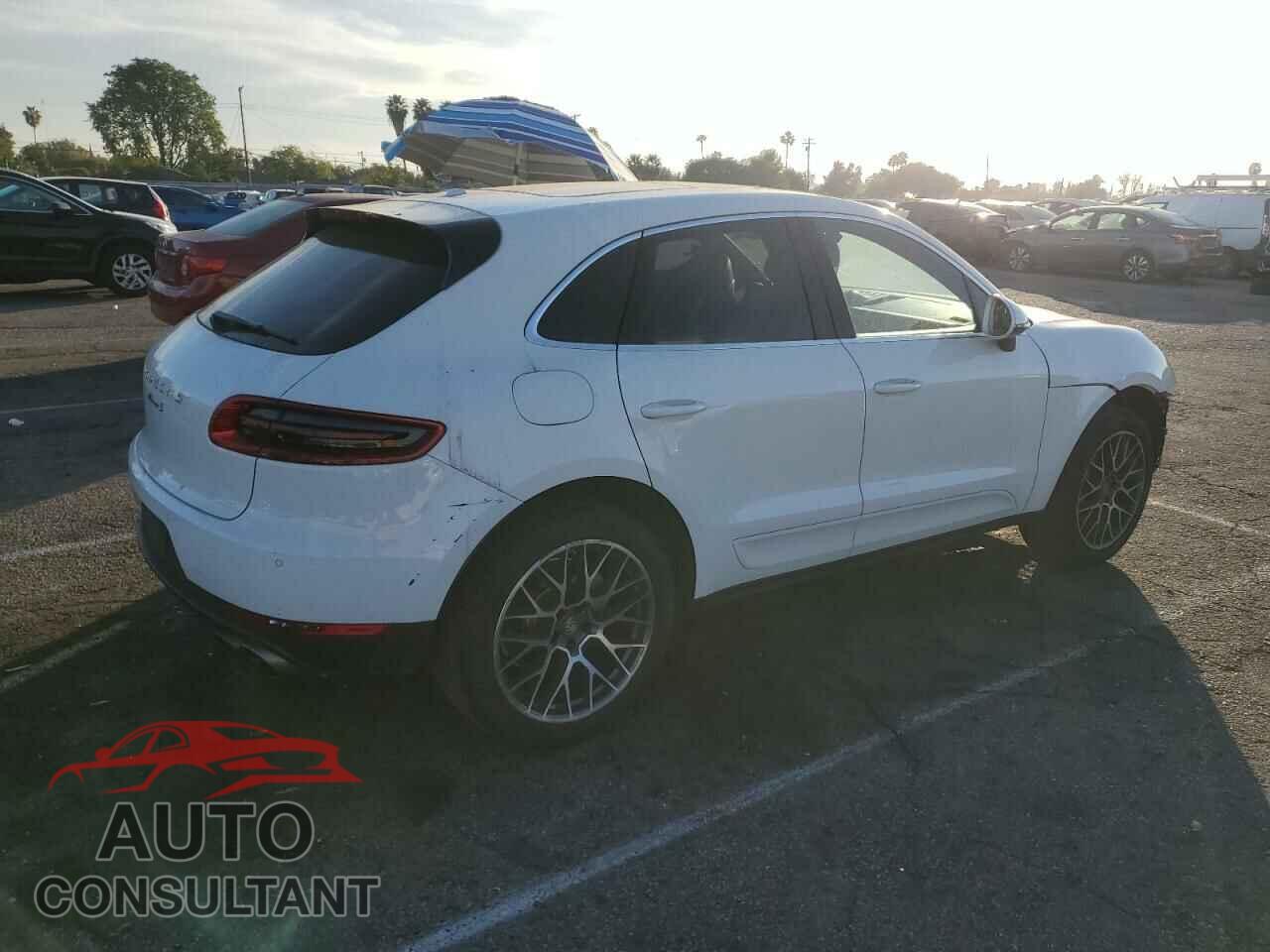 PORSCHE MACAN 2017 - WP1AB2A59HLB14477