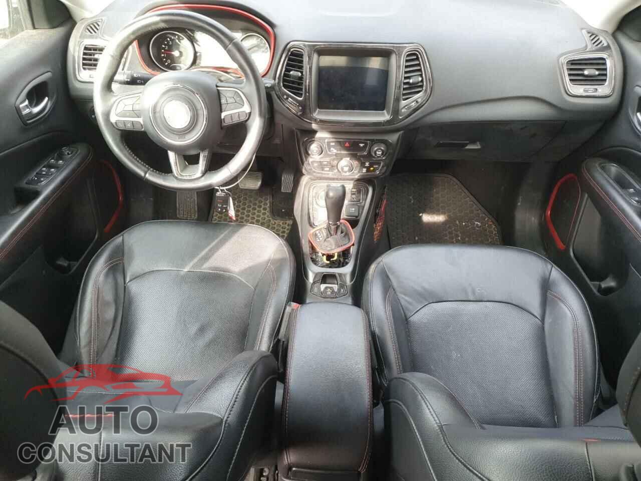 JEEP COMPASS 2018 - 3C4NJDDB9JT337597