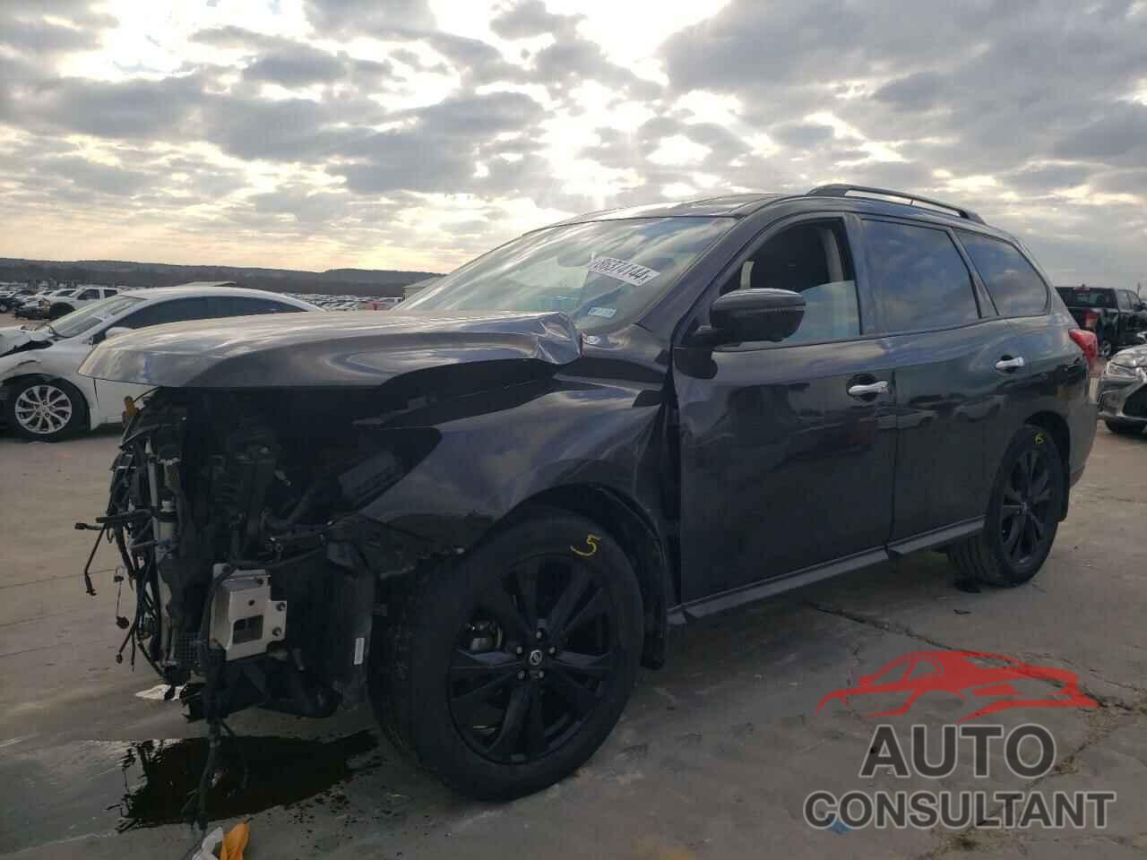 NISSAN PATHFINDER 2018 - 5N1DR2MN6JC638290