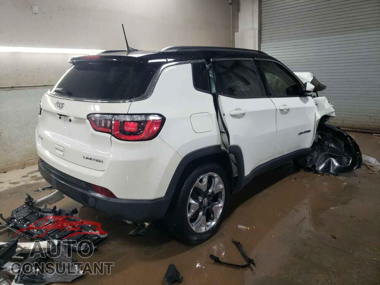 JEEP COMPASS 2019 - 3C4NJDCB7KT801005