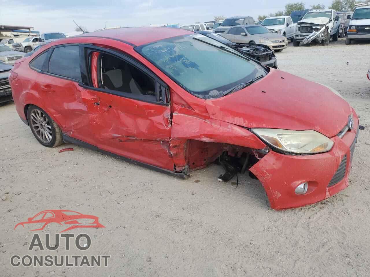 FORD FOCUS 2014 - 1FADP3F21EL381067