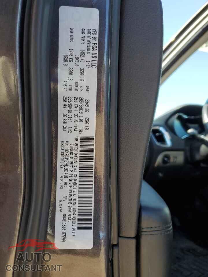 DODGE DURANGO 2017 - 1C4RDJAG7HC661418