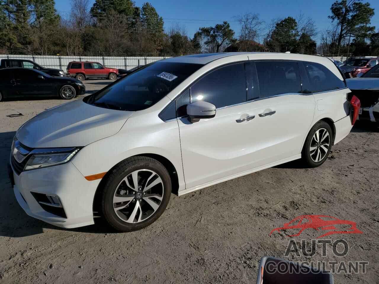 HONDA ODYSSEY 2018 - 5FNRL6H91JB005439