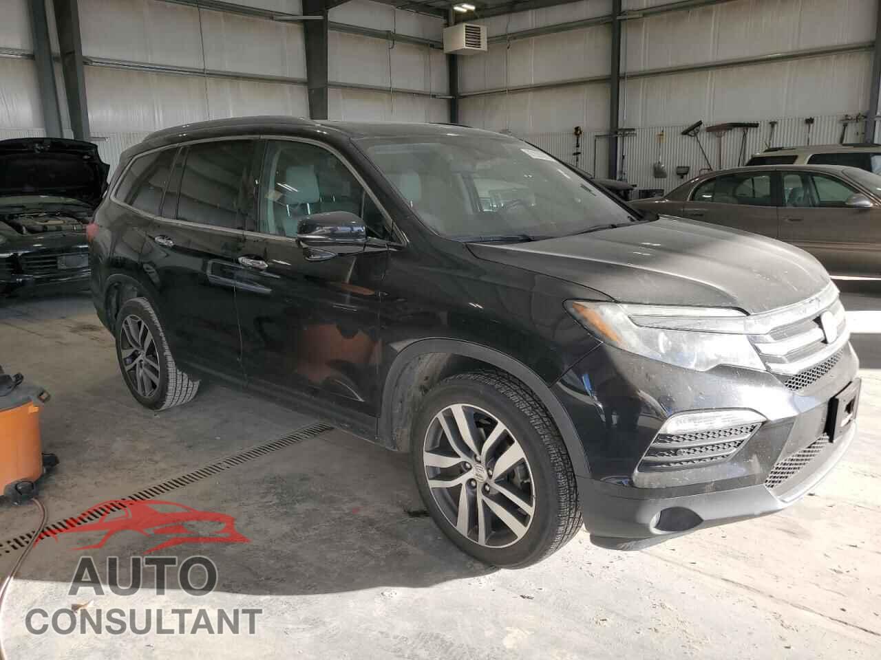 HONDA PILOT 2017 - 5FNYF6H93HB091818