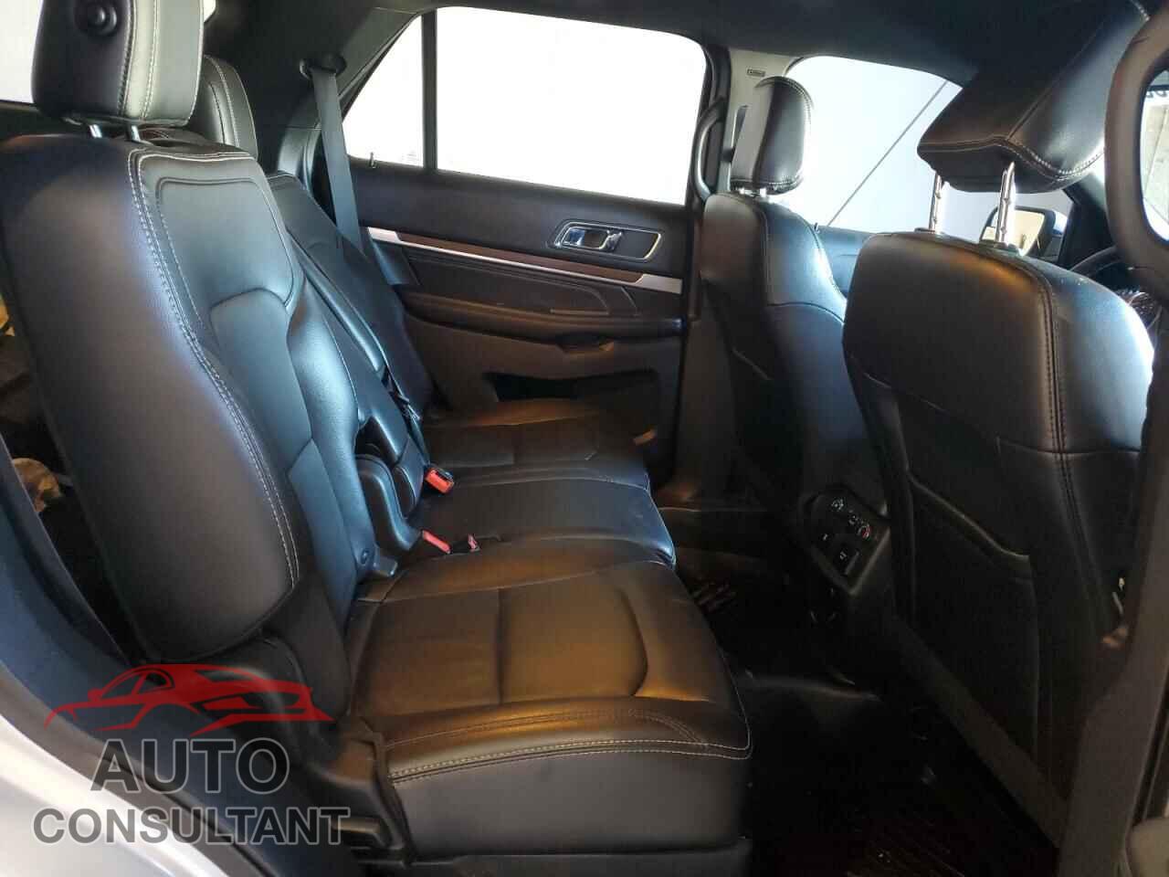 FORD EXPLORER 2018 - 1FM5K8F80JGB66518