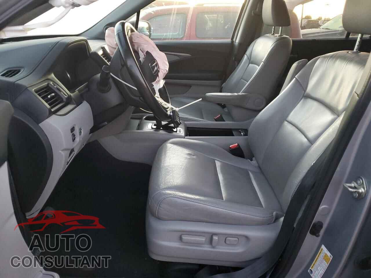 HONDA PILOT 2020 - 5FNYF6H55LB021484