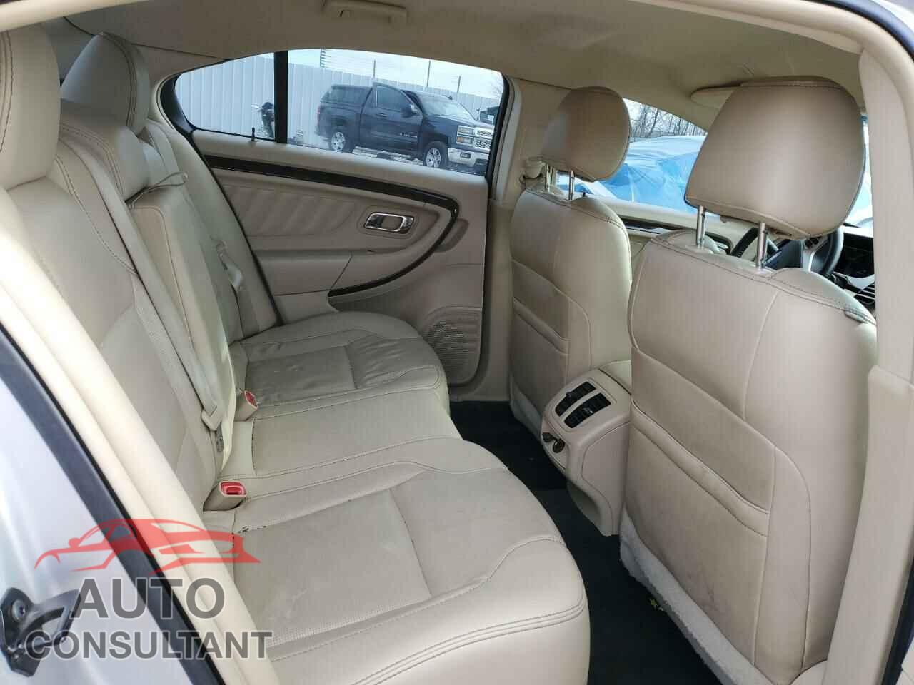 FORD TAURUS 2015 - 1FAHP2F85FG170755