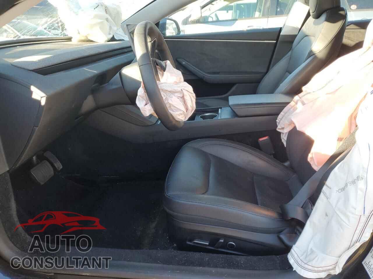TESLA MODEL 3 2024 - 5YJ3E1EB3RF754412