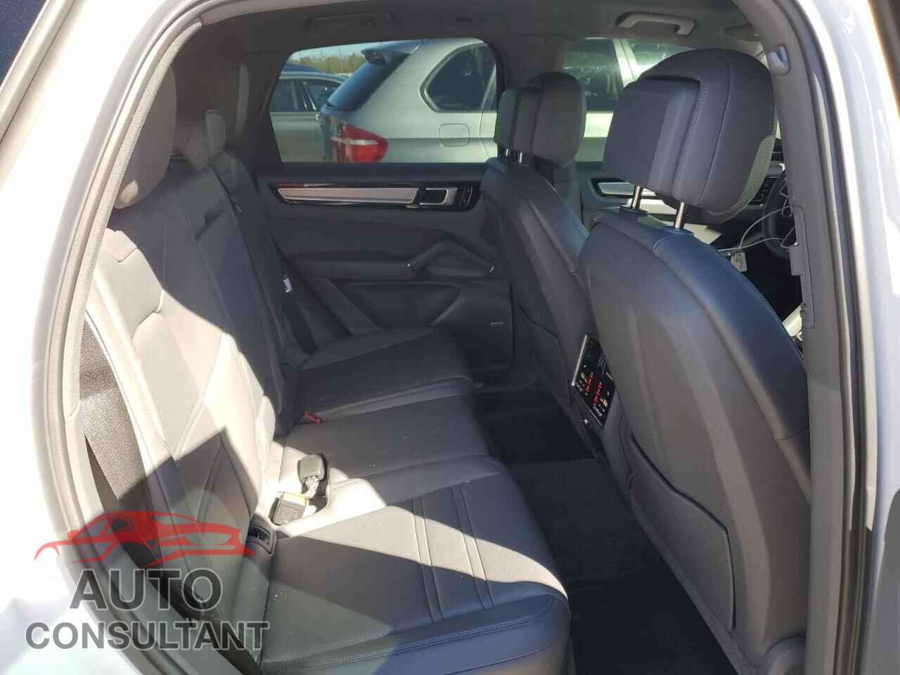 PORSCHE CAYENNE 2019 - WP1AB2AY6KDA65587