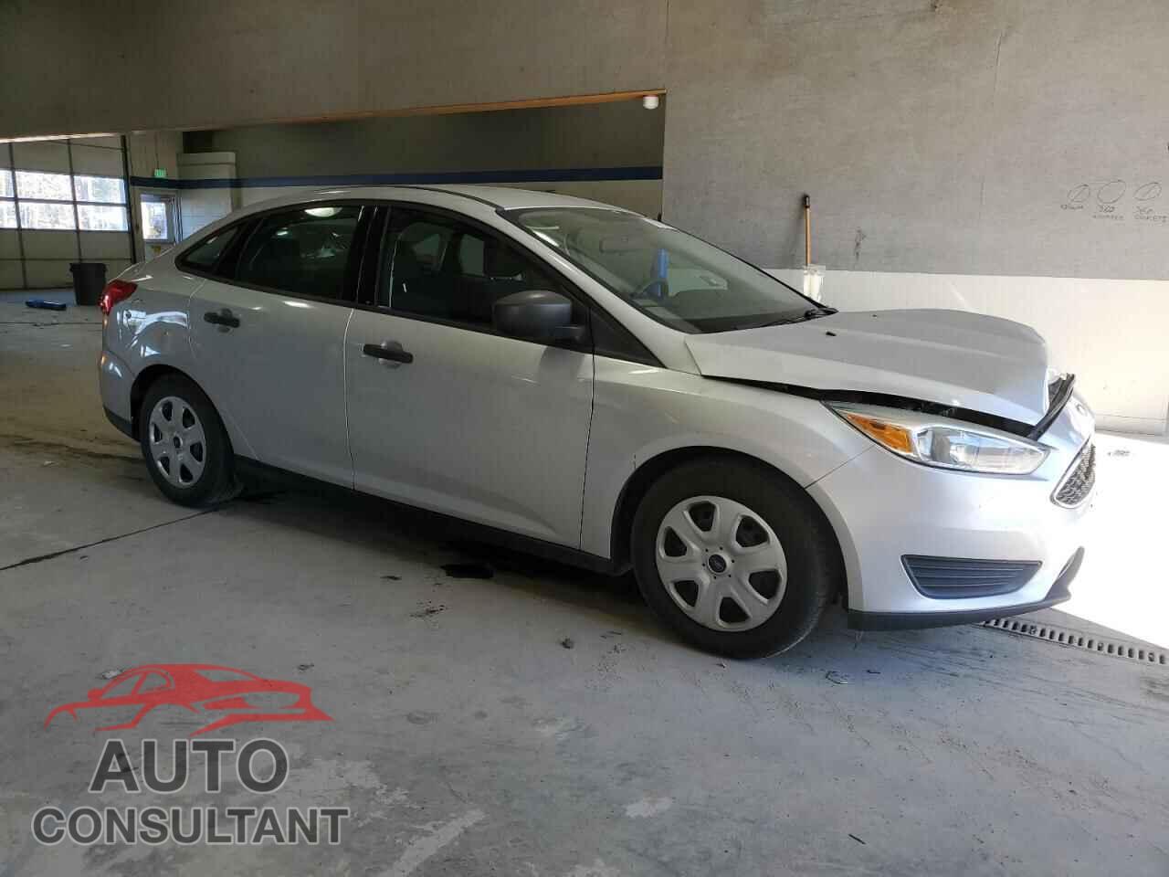 FORD FOCUS 2015 - 1FADP3E29FL372944