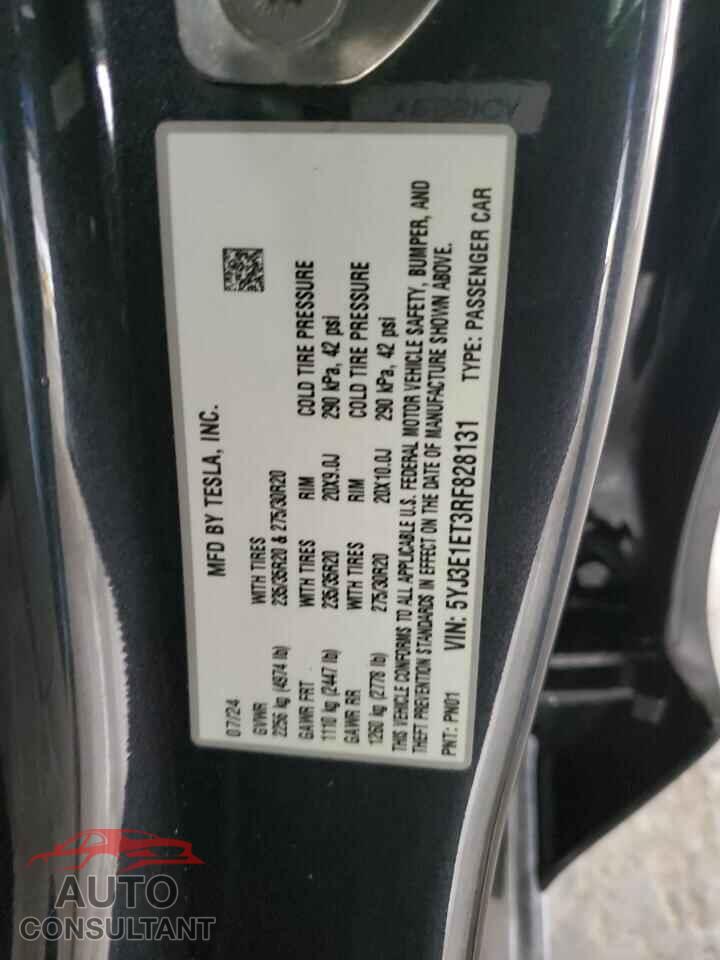 TESLA MODEL 3 2024 - 5YJ3E1ET3RF828131