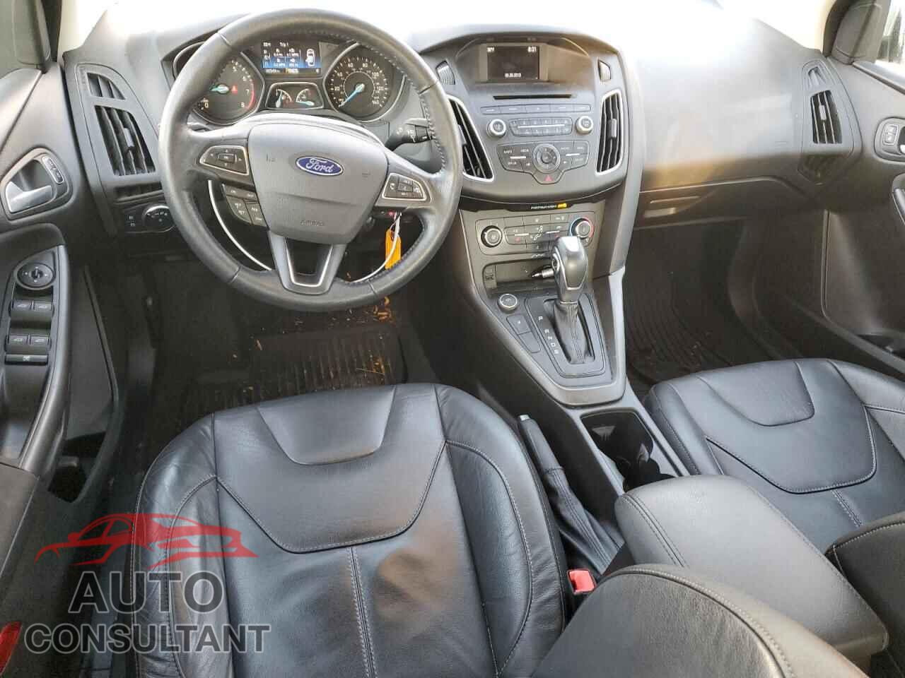 FORD FOCUS 2016 - 1FADP3F26GL386865