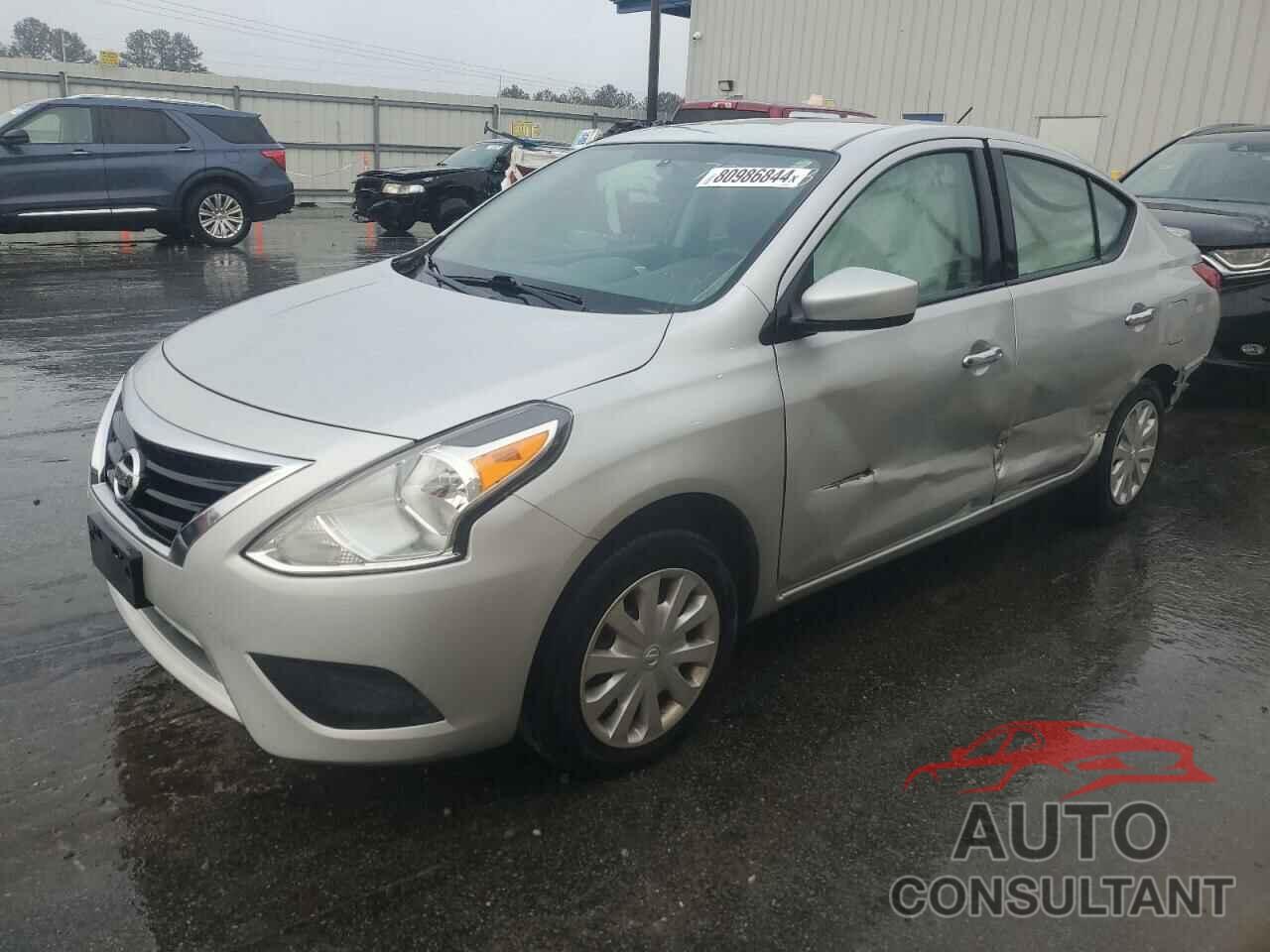 NISSAN VERSA 2019 - 3N1CN7AP3KL869395