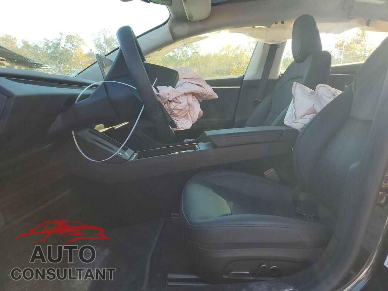 TESLA MODEL 3 2024 - 5YJ3E1EB6RF847313