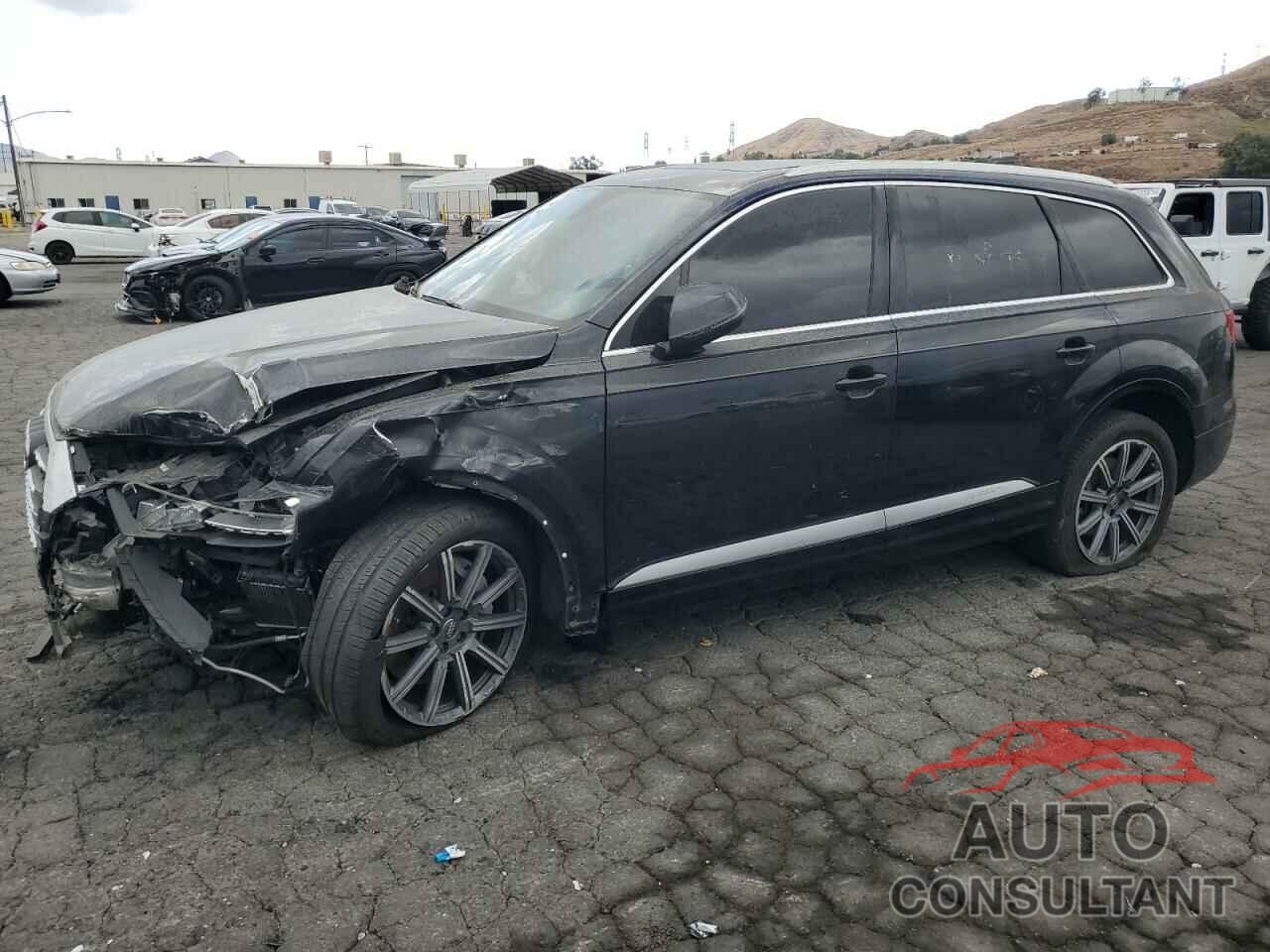 AUDI Q7 2018 - WA1VAAF7XJD023075