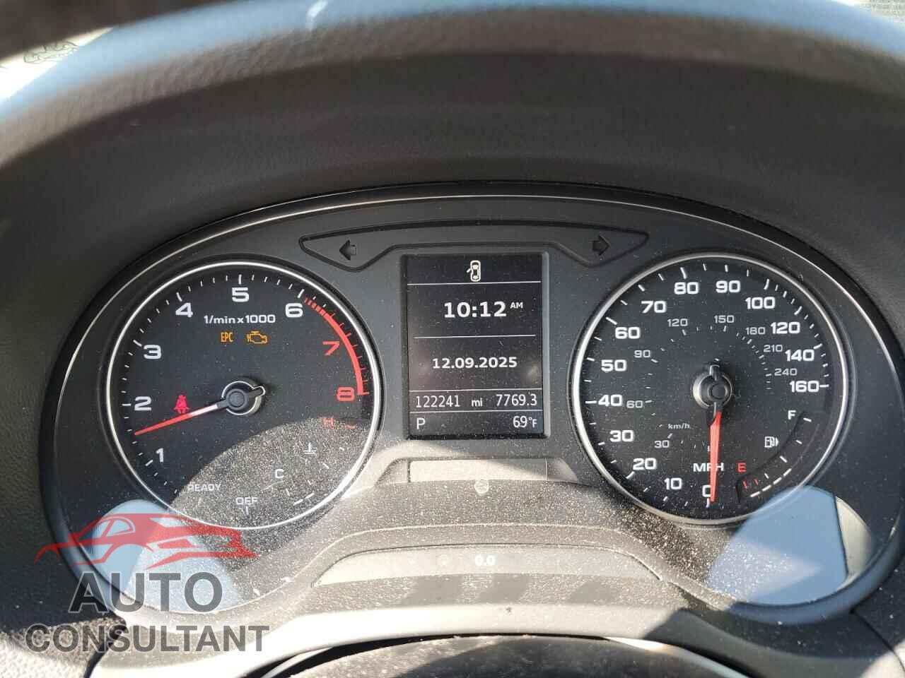 AUDI A3 2017 - WAUB8GFFXH1053796