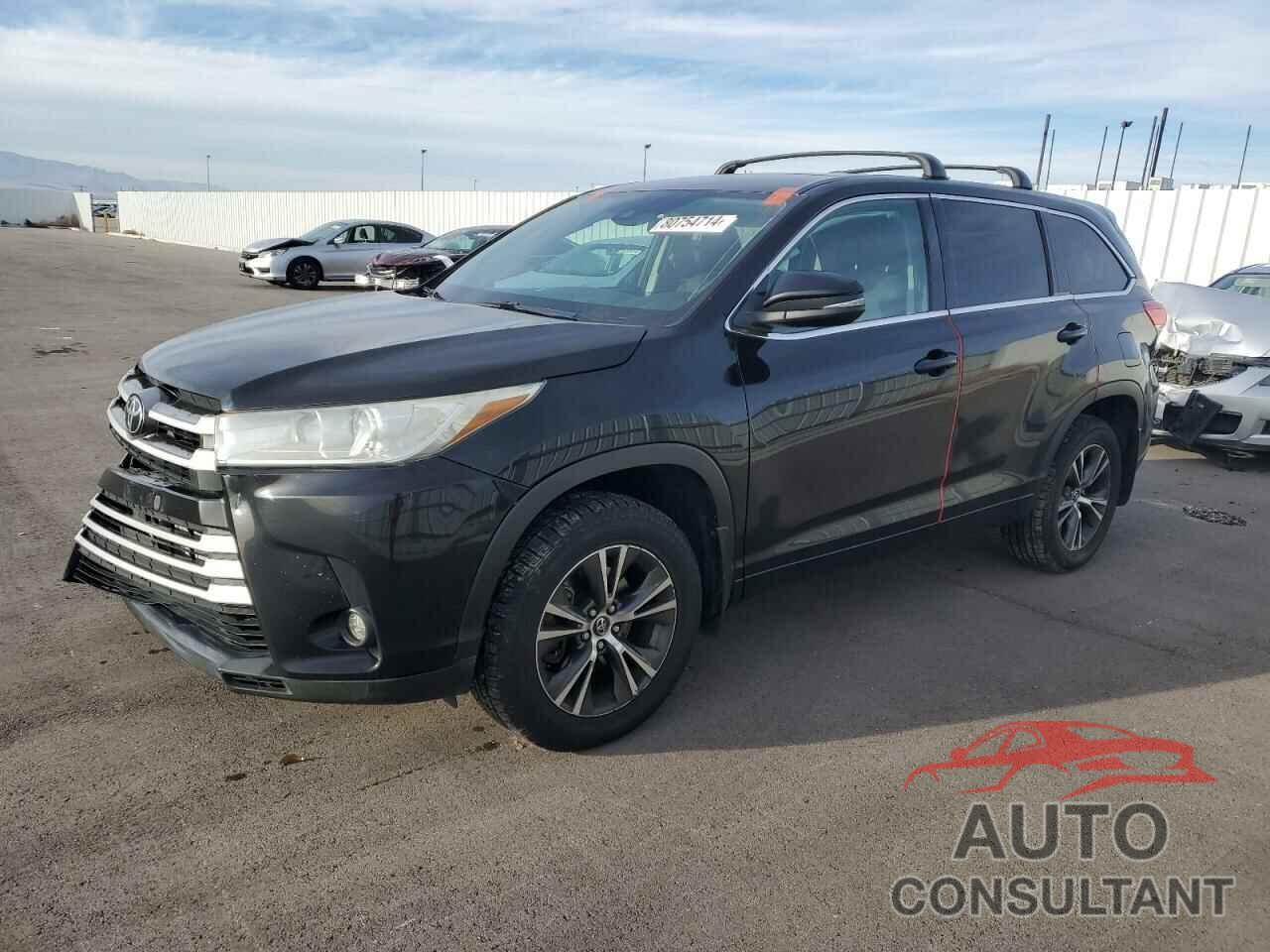 TOYOTA HIGHLANDER 2018 - 5TDBZRFH4JS499884