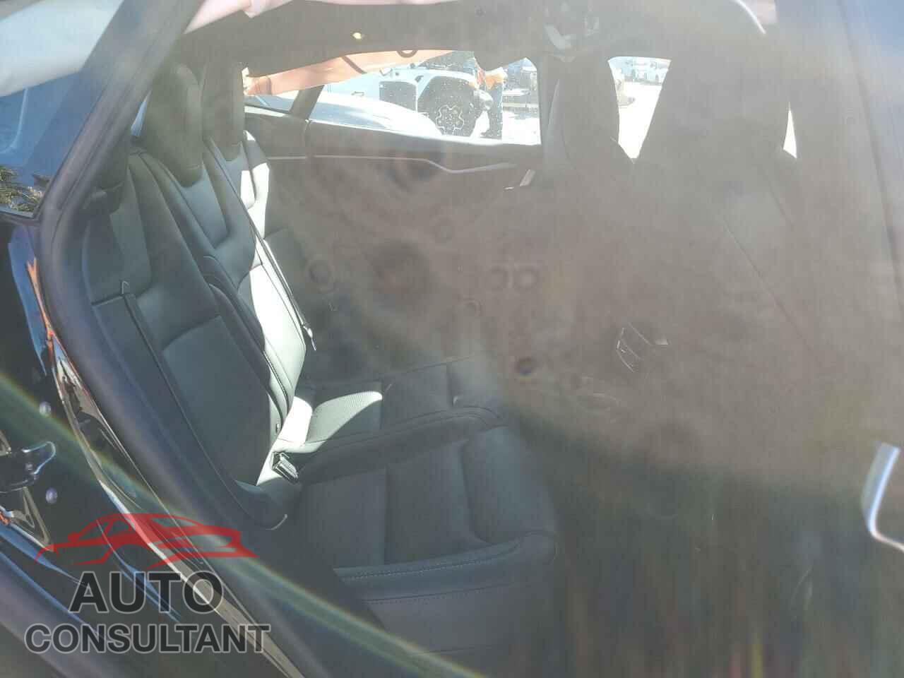 TESLA MODEL S 2018 - 5YJSA1E48JF278459