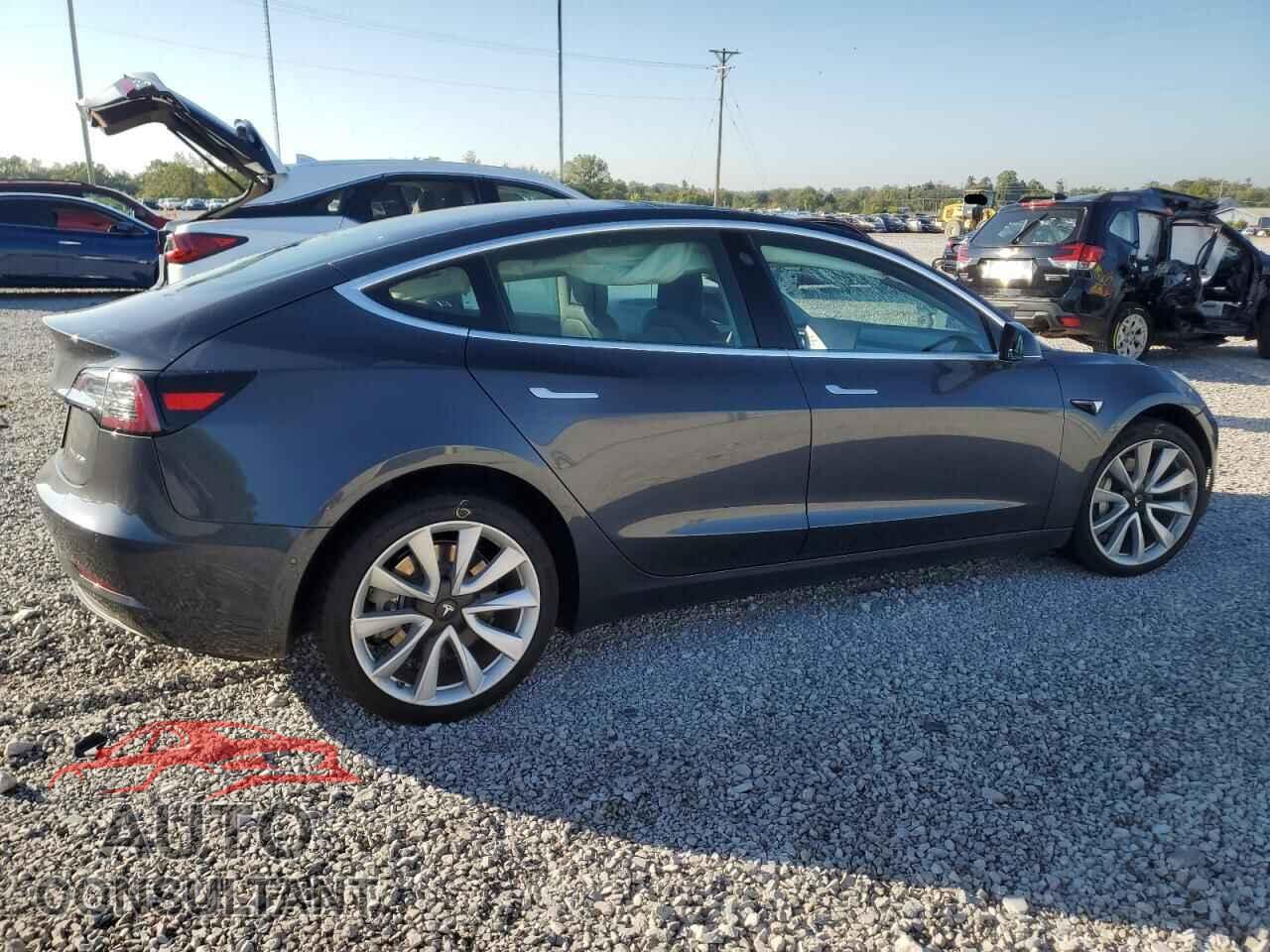 TESLA MODEL 3 2019 - 5YJ3E1EB2KF433757