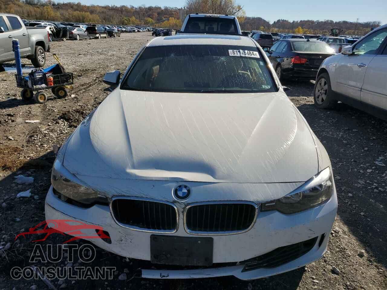 BMW 3 SERIES 2014 - WBA3B3C52EJ981592